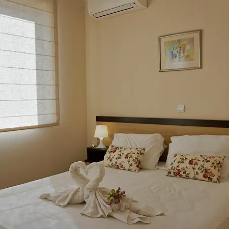 Apartments Obzor Beach B - Апартаменти Обзор Бийч B Apartamento