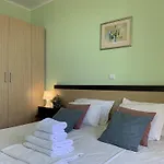 Apartment B - бийч B