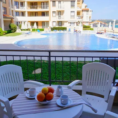 B - бийч B Apartmán