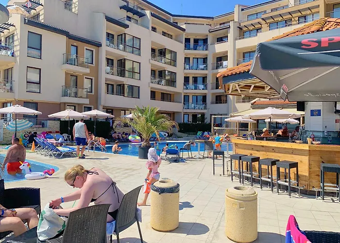 B - бийч B Апартамент