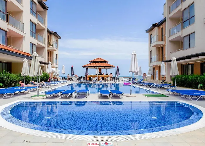 B - бийч B * Обзор