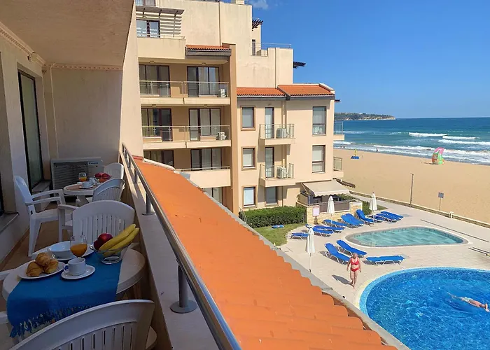 B - бийч B * Обзор